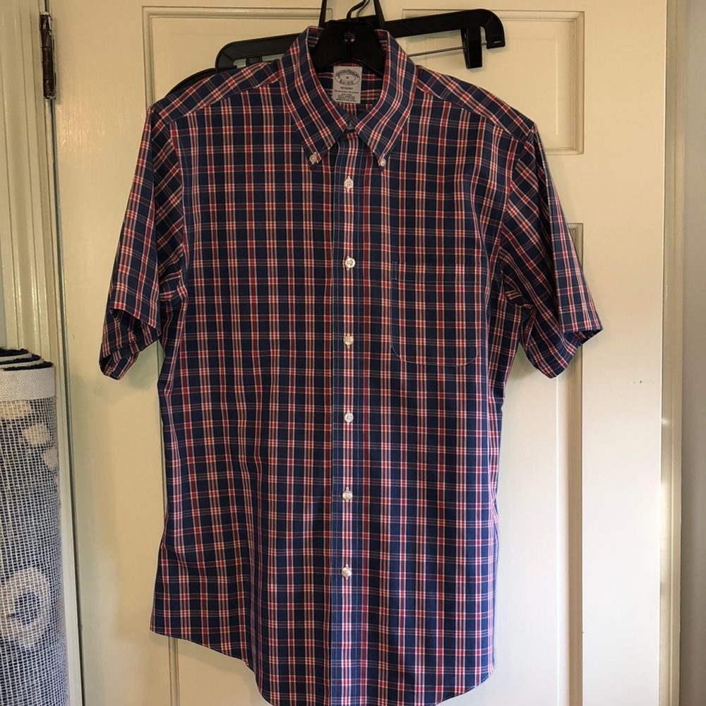 Men’s Brooks Brothers s/s button down Regent M